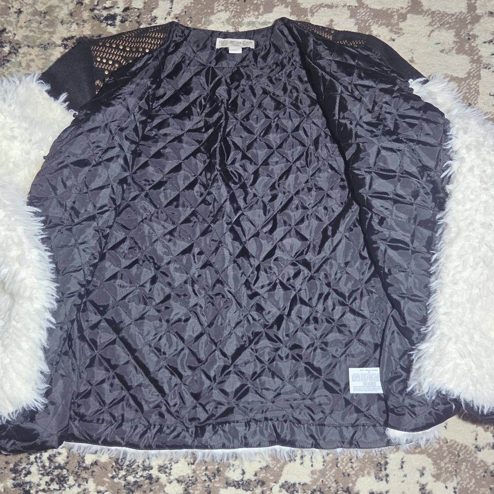Women's Black and White Faux Fur Jacket - Picture 9 of 10